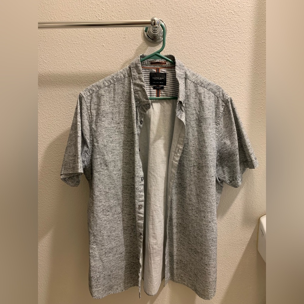 So fresh and so clean. L Cactus Jim shirt. Gorgeous pattern and wore once.